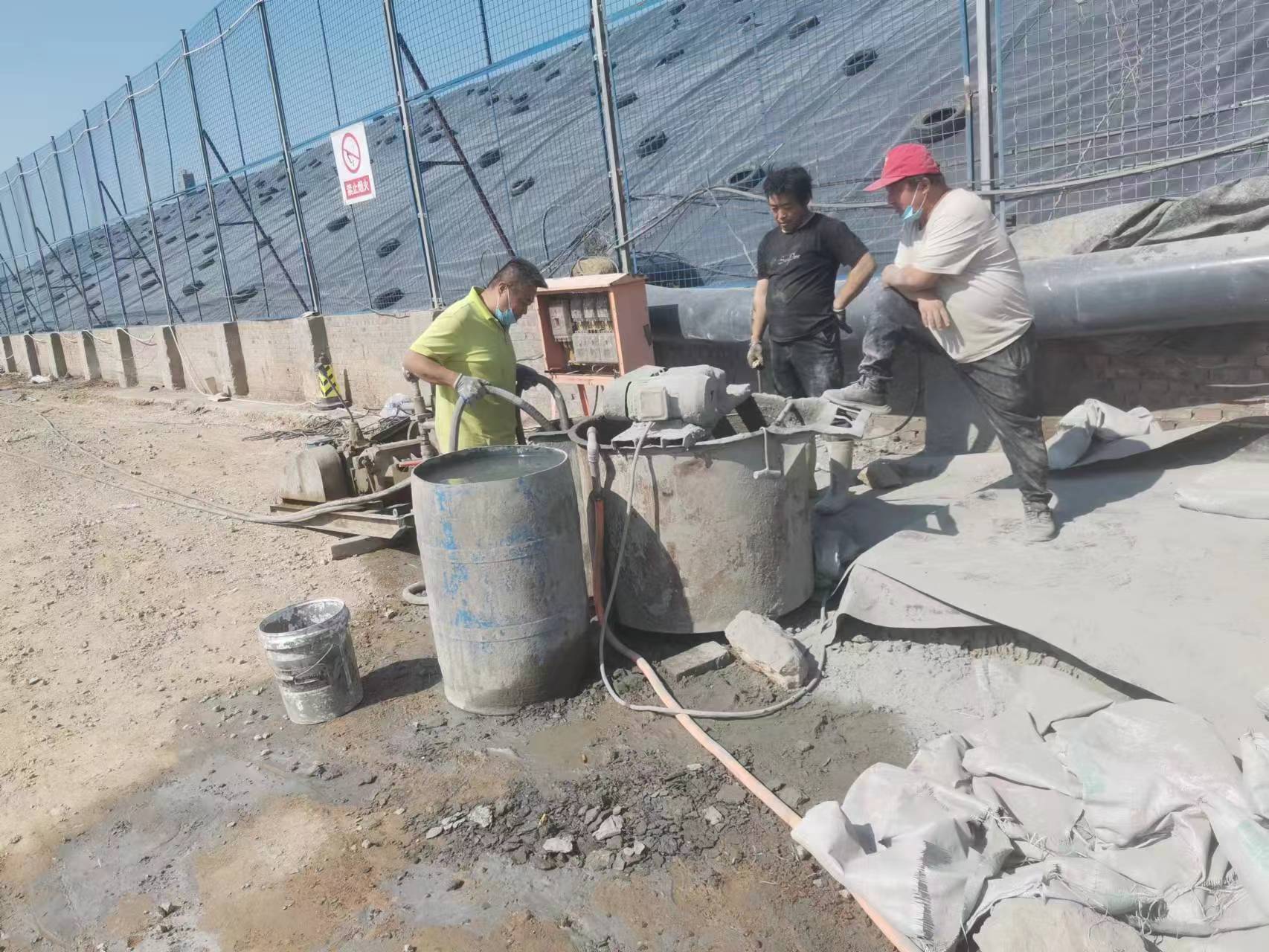 镇巴袖阀管注浆